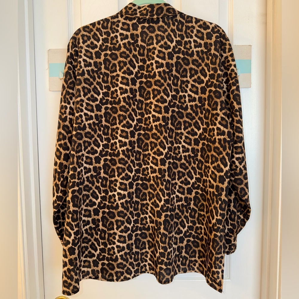 Michael Kors Leopard print Zip Front Top/Jacket Sz 1X - Picture 5 of 8